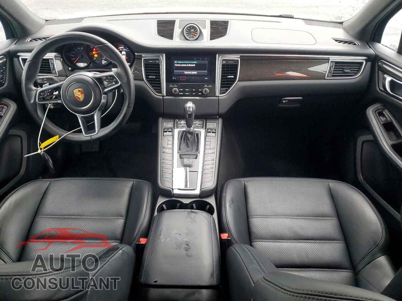 PORSCHE MACAN 2017 - WP1AG2A58HLB53921