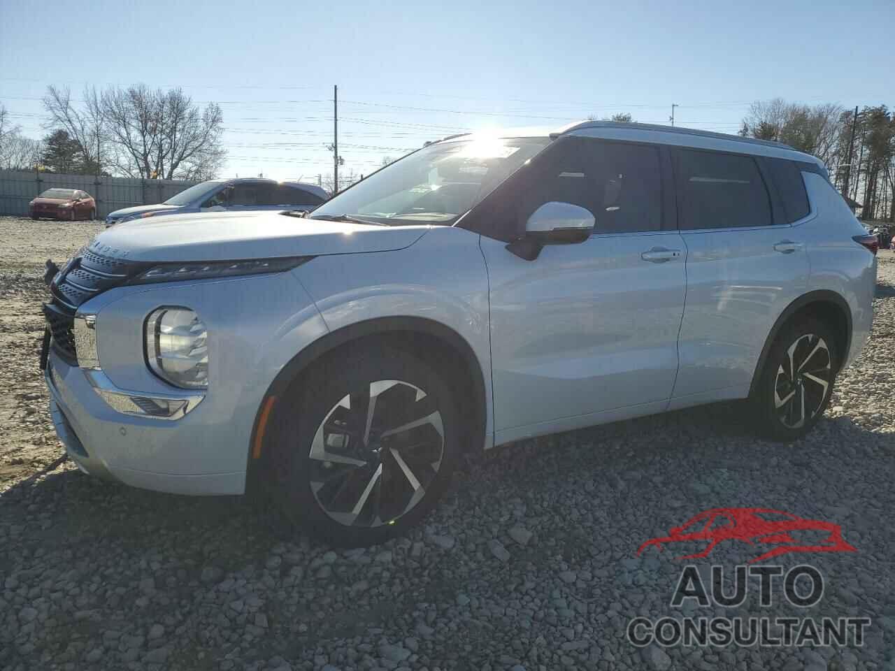 MITSUBISHI OUTLANDER 2023 - JA4J3VA86PZ020346