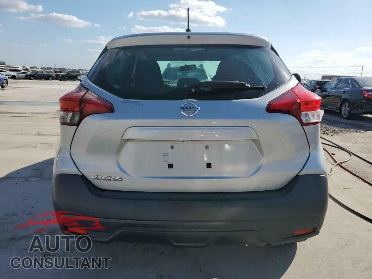 NISSAN KICKS 2019 - 3N1CP5CU3KL523865