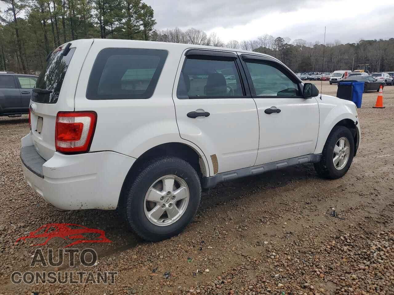 FORD ESCAPE 2011 - 1FMCU0C75BKB66348