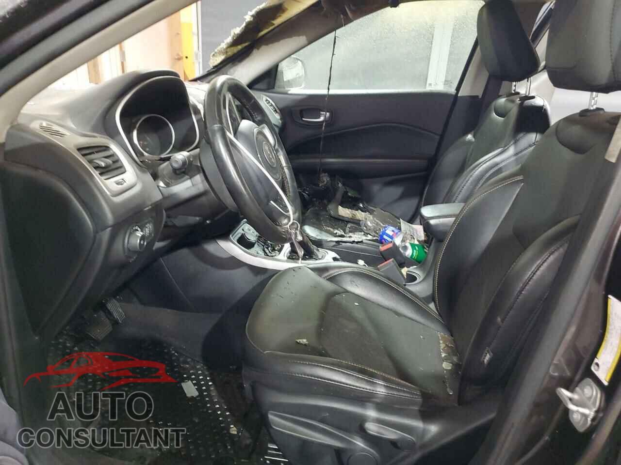 JEEP COMPASS 2020 - 3C4NJDBB8LT117535