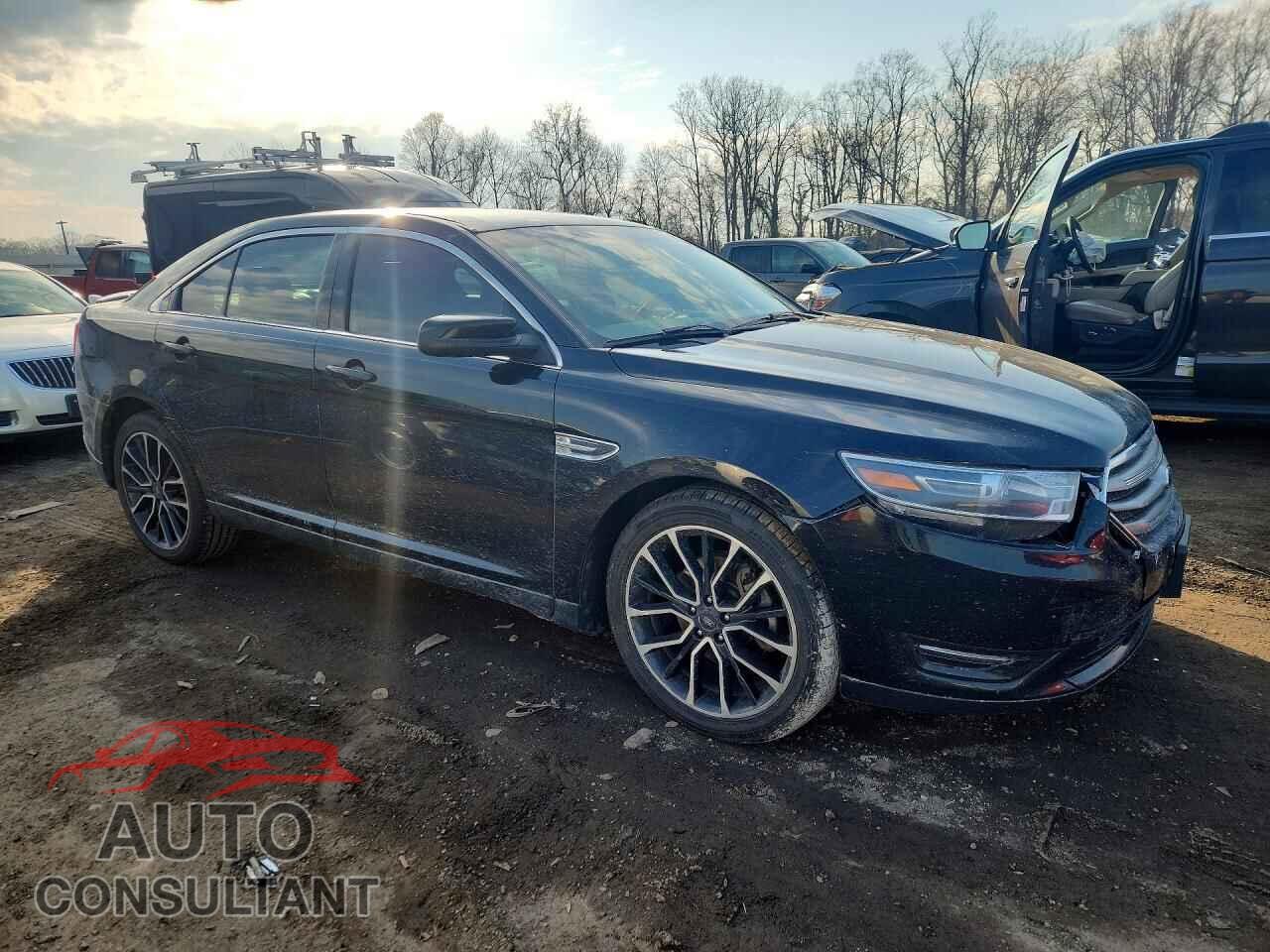 FORD TAURUS 2017 - 1FAHP2E83HG137015