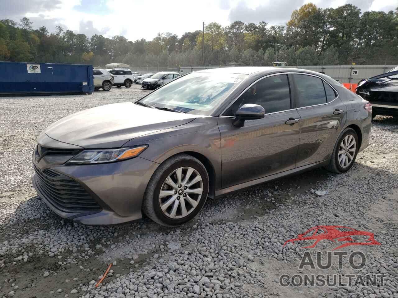 TOYOTA CAMRY 2018 - 4T1B11HK1JU089410