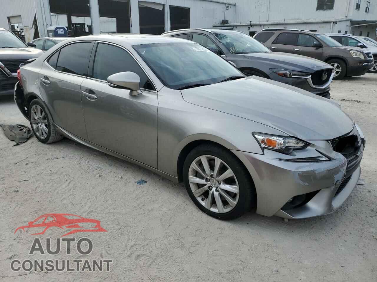 LEXUS IS 2016 - JTHBA1D22G5013755