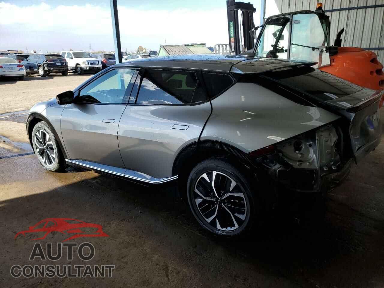 KIA EV6 LIGHT 2023 - KNDC3DLC8P5156561