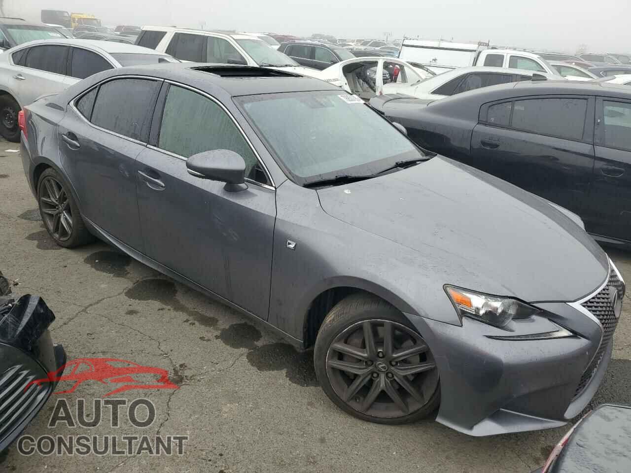 LEXUS IS 2015 - JTHBE1D26F5017102