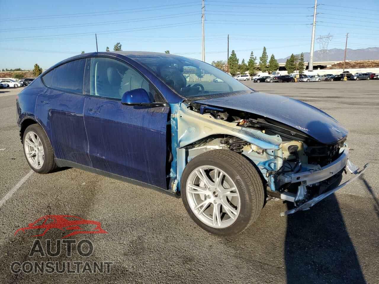 TESLA MODEL Y 2024 - 7SAYGDEE4RF060486