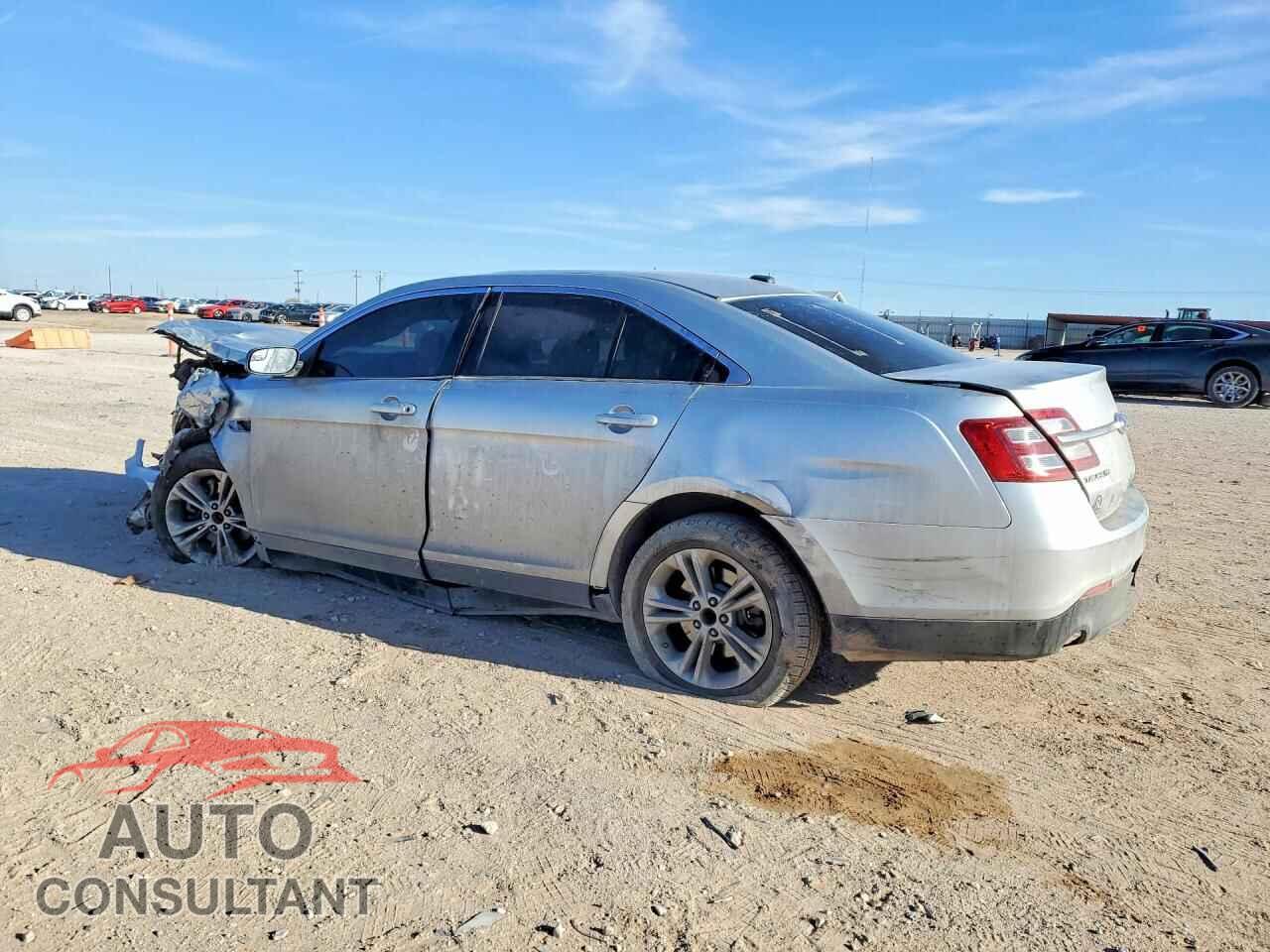 FORD TAURUS 2017 - 1FAHP2D82HG117212