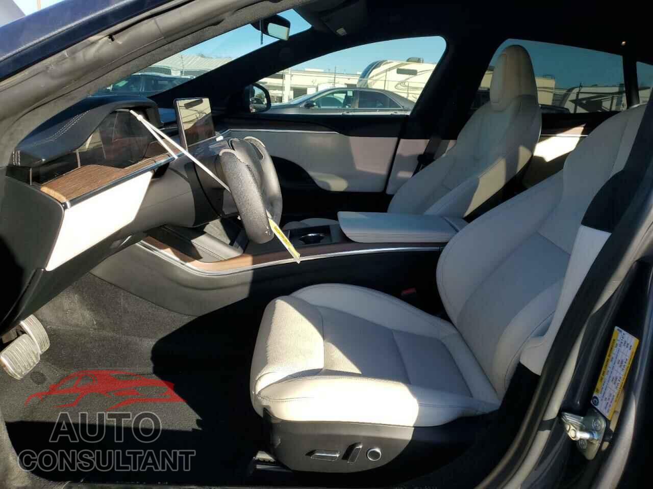 TESLA MODEL S 2022 - 5YJSA1E53NF483508