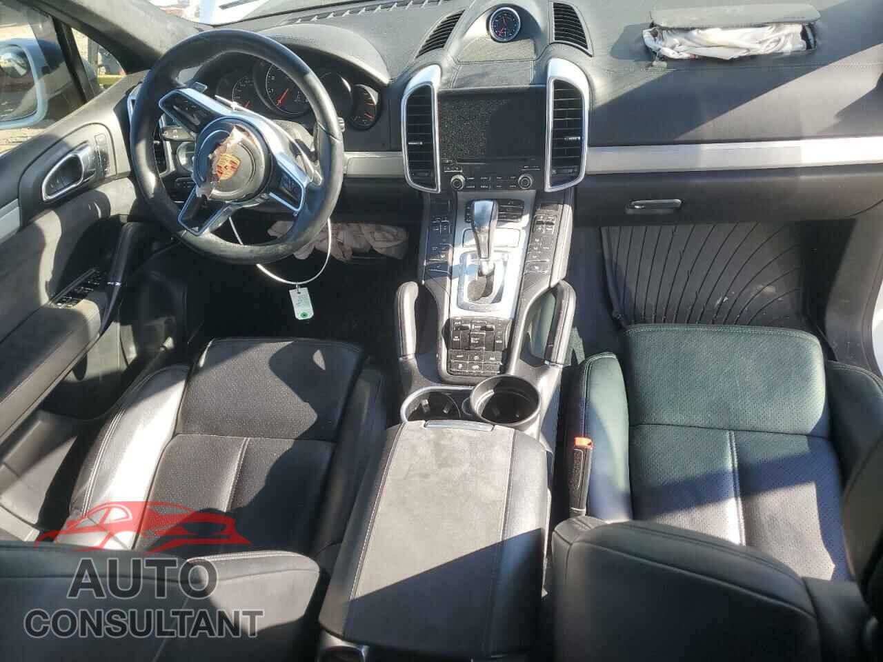 PORSCHE CAYENNE 2017 - WP1AD2A23HLA84134