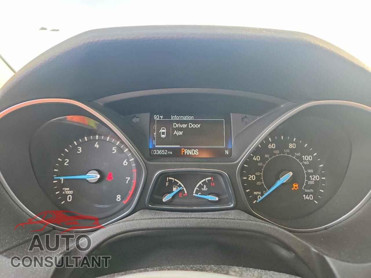 FORD FOCUS 2017 - 1FADP3FE8HL244688