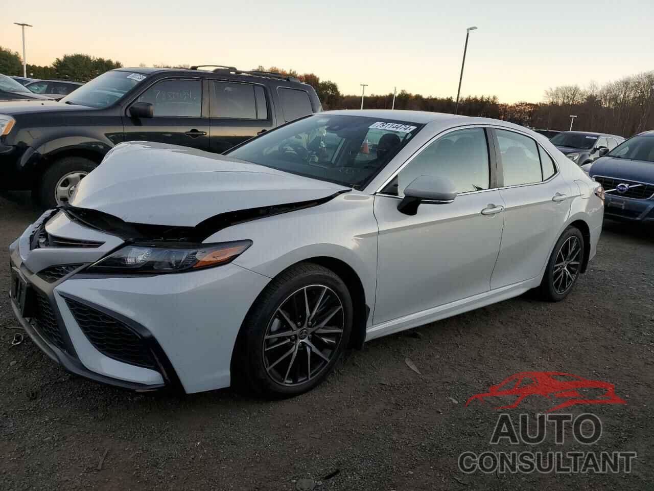TOYOTA CAMRY 2024 - 4T1G11AK4RU188833