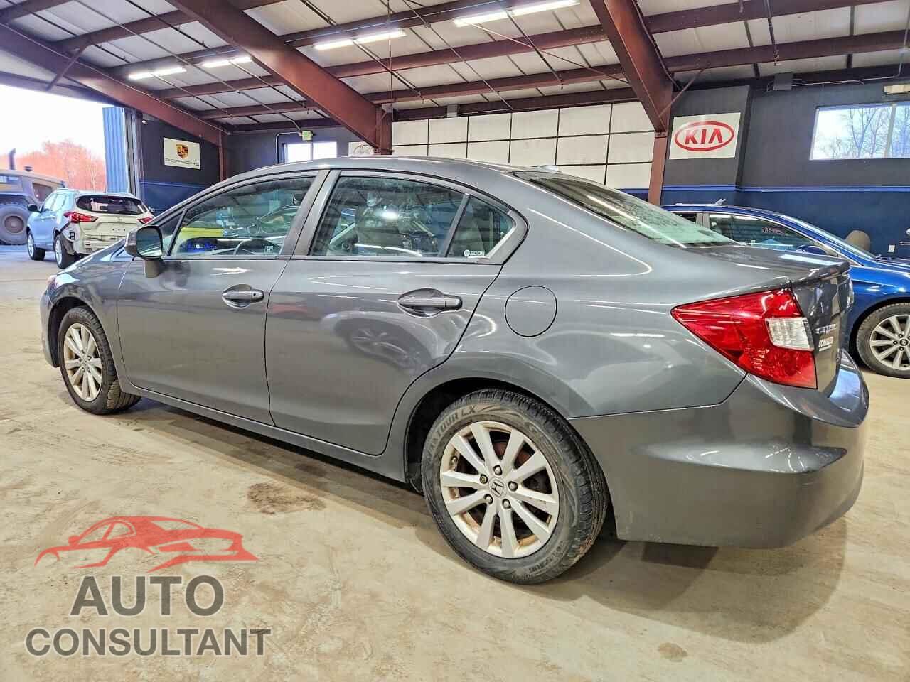 HONDA CIVIC 2012 - 2HGFB2F88CH557110