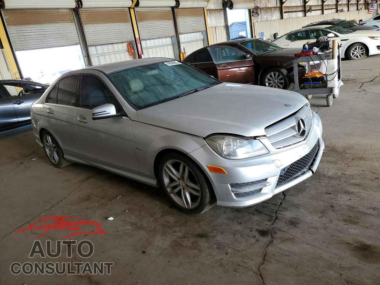 MERCEDES-BENZ C-CLASS 2012 - WDDGF4HB4CF847217