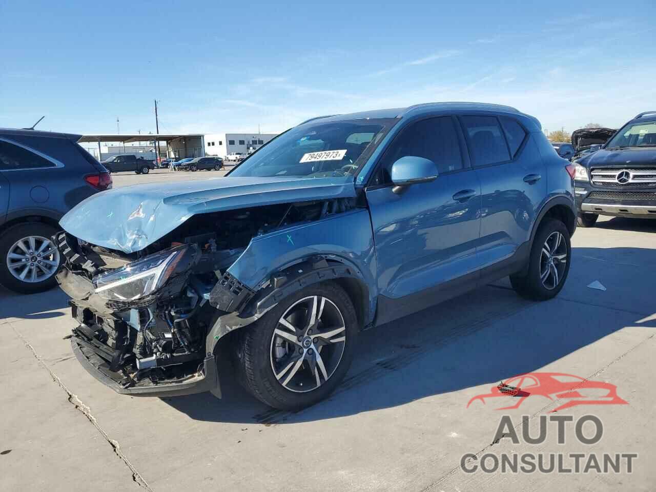 VOLVO XC40 CORE 2023 - YV4K92HK3P2090790