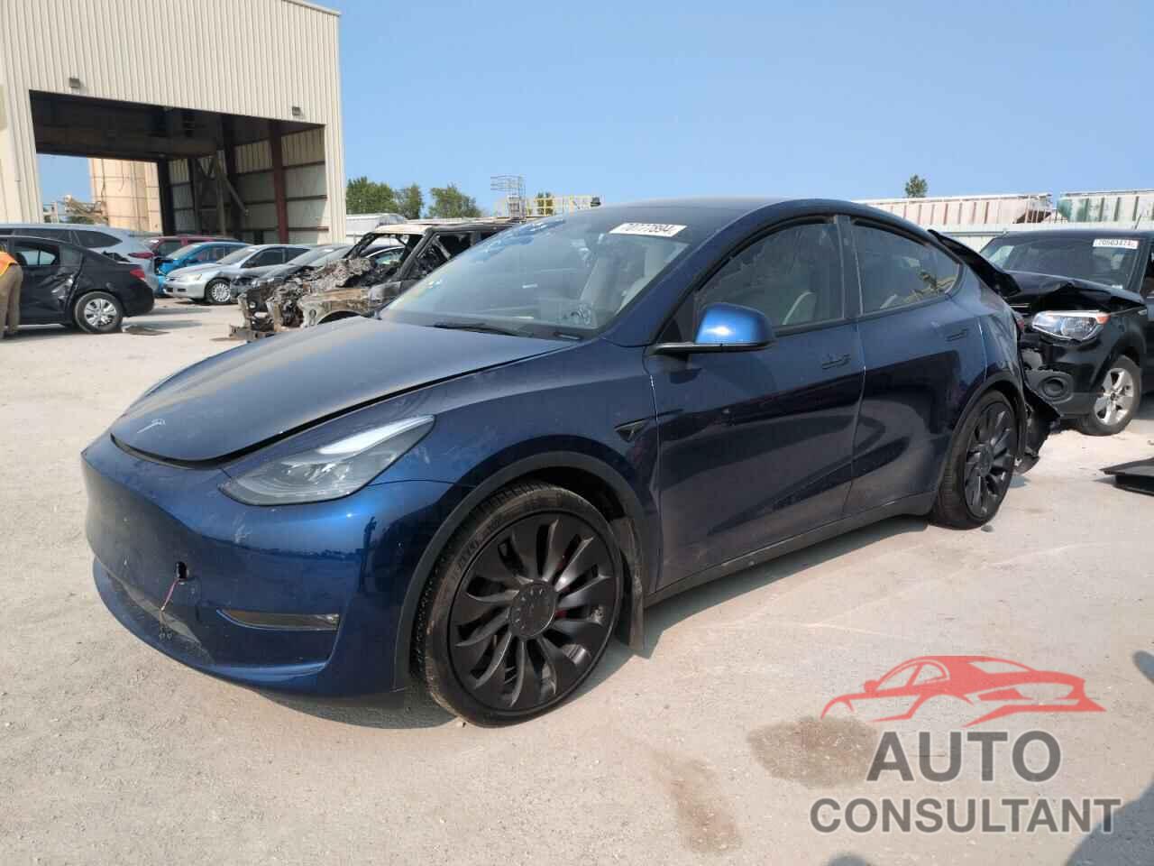 TESLA MODEL Y 2023 - 7SAYGDEF6PF908034