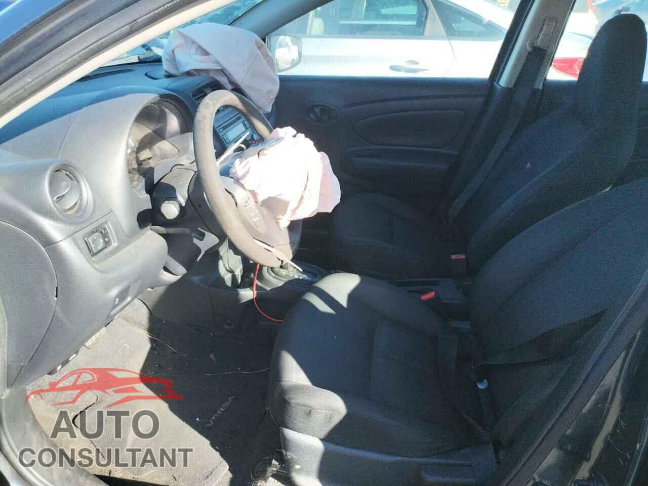 NISSAN VERSA 2017 - 3N1CN7AP3HL867140