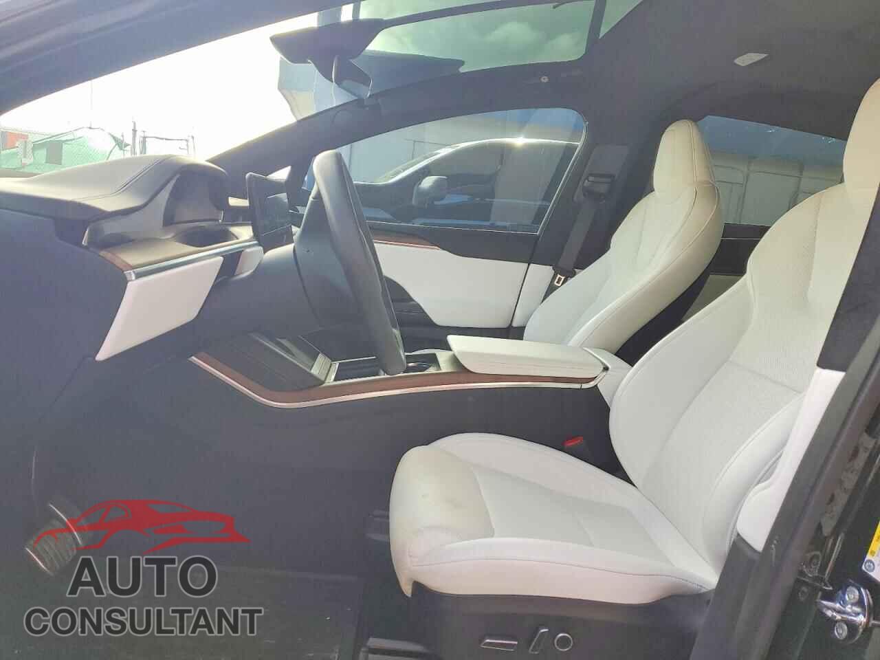 TESLA MODEL X 2024 - 7SAXCDE5XRF455327
