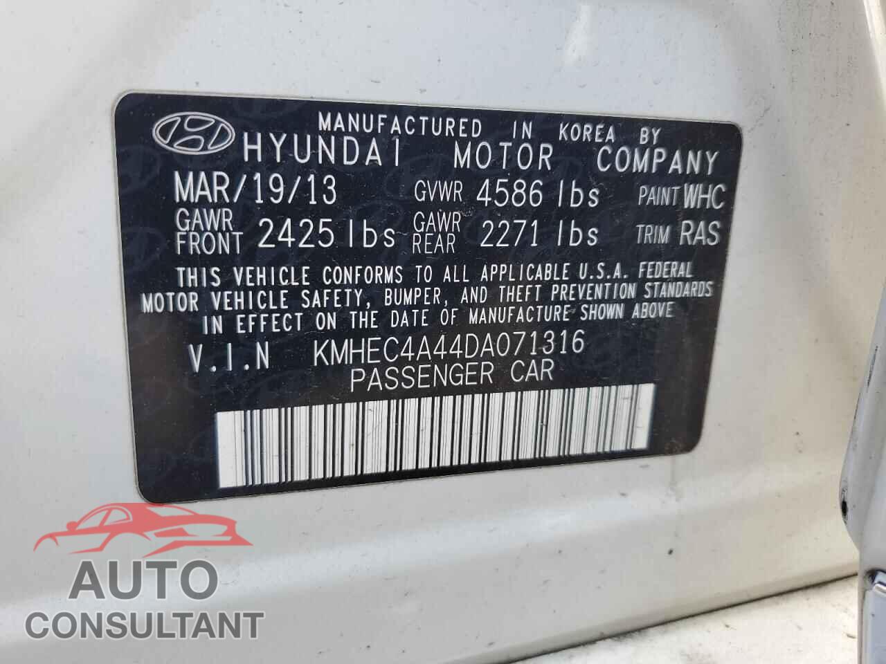 HYUNDAI SONATA 2013 - KMHEC4A44DA071316