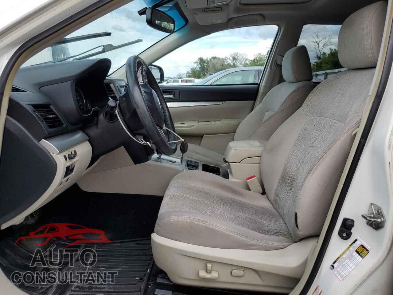SUBARU OUTBACK 2013 - 4S4BRBGC7D3237627