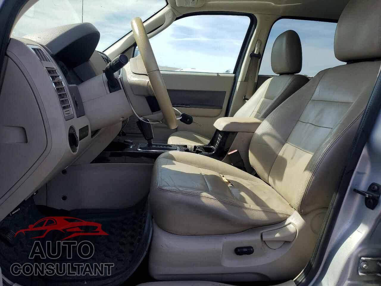 FORD ESCAPE 2009 - 1FMCU49389KB10524