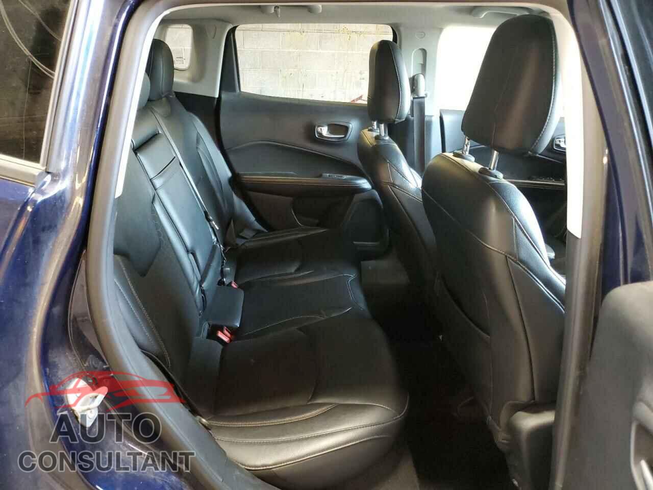 JEEP COMPASS 2018 - 3C4NJDBB0JT259357