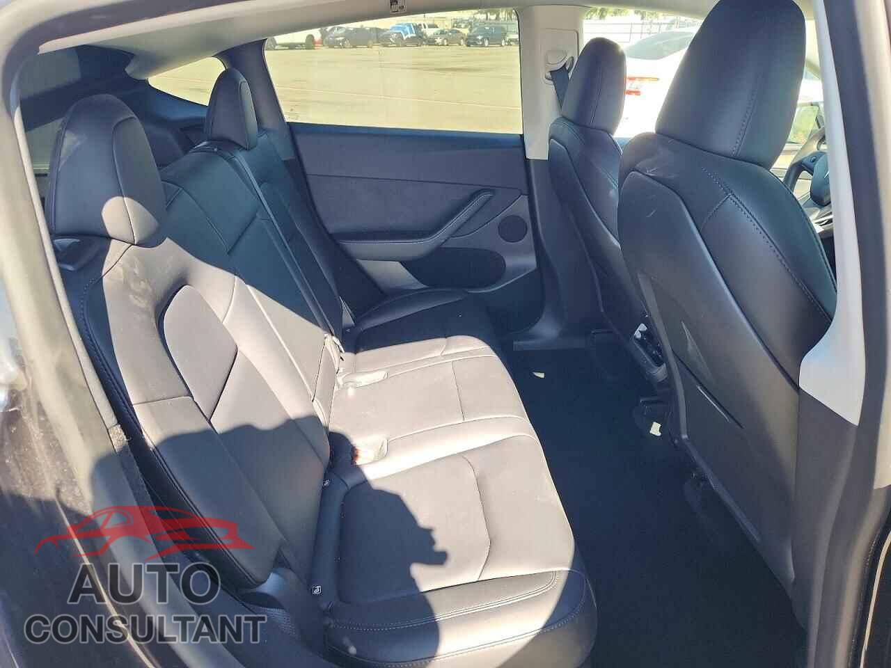 TESLA MODEL Y 2024 - 7SAYGDEDXRF001935