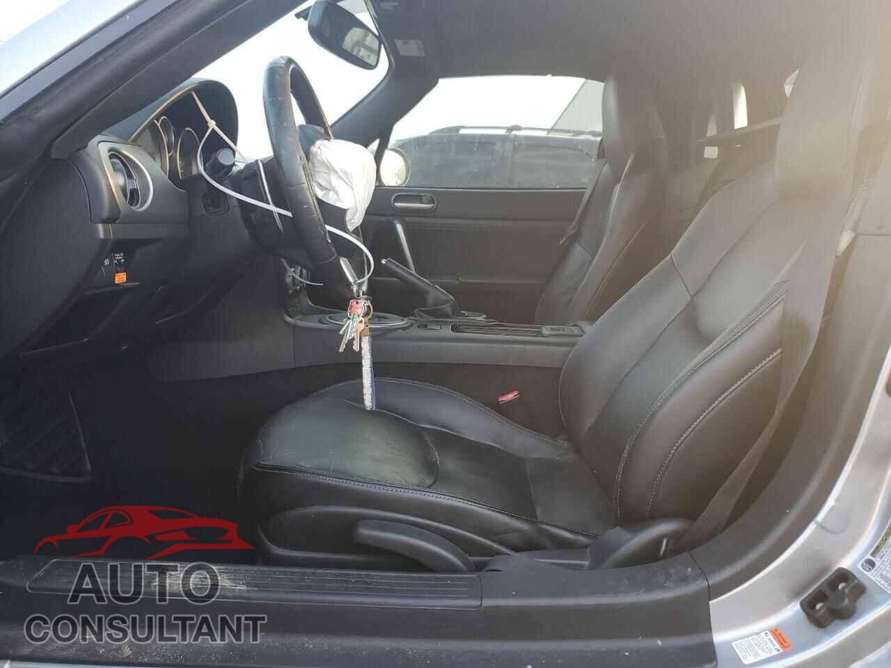 MAZDA MX5 2011 - JM1NC2NF5B0217648