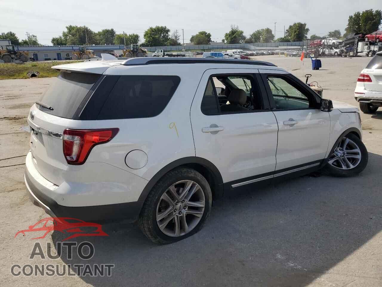 FORD EXPLORER 2017 - 1FM5K7D80HGA20188
