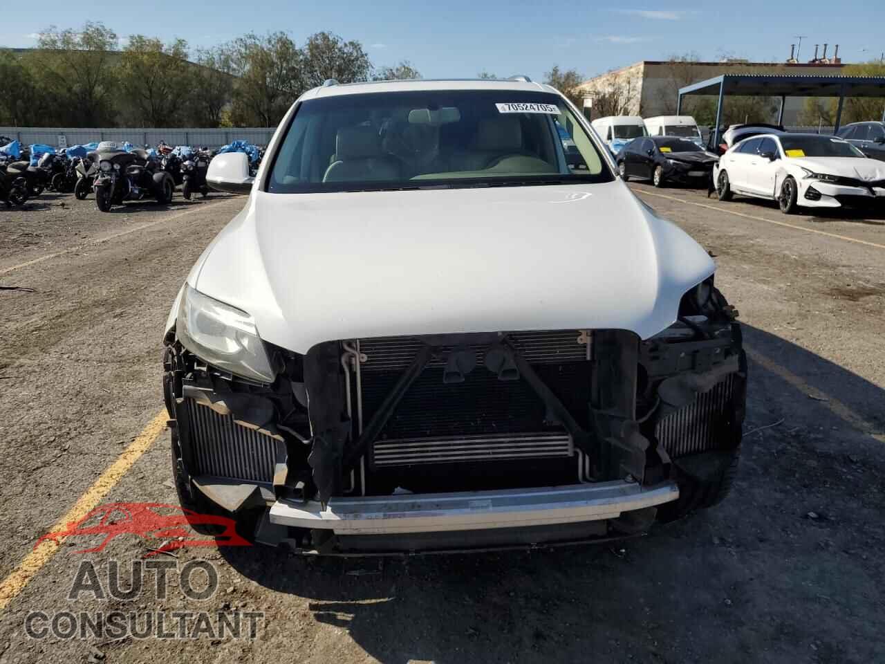 AUDI Q7 2011 - WA1LMAFE2BD007774