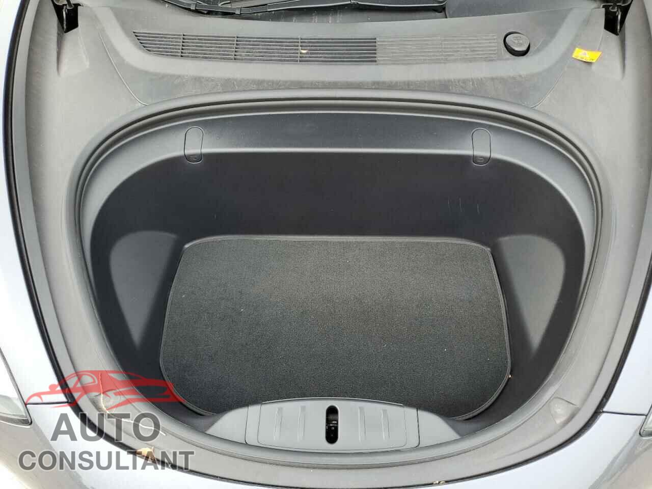 TESLA MODEL 3 2018 - 5YJ3E1EB3JF145521