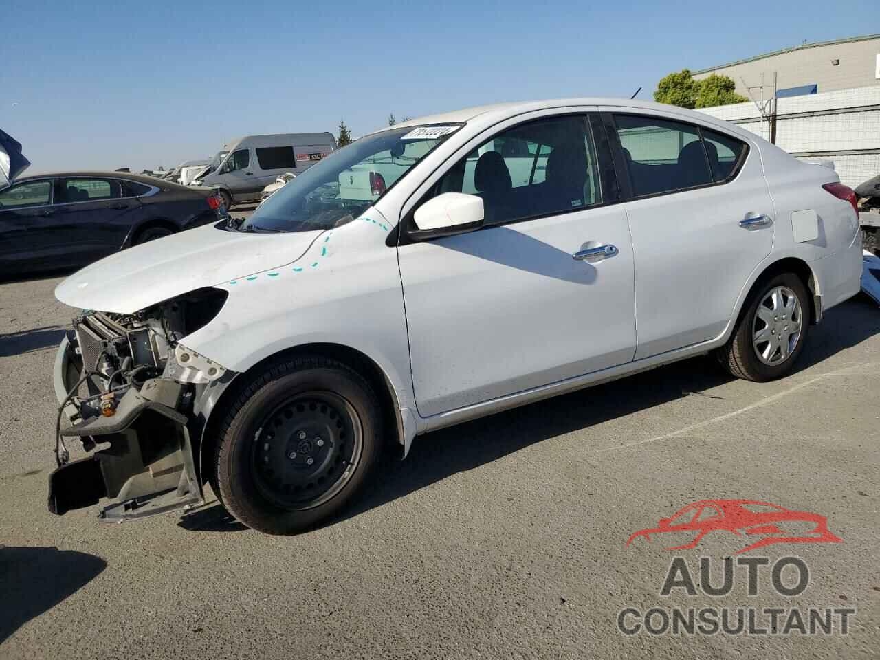 NISSAN VERSA 2018 - 3N1CN7AP2JL884114