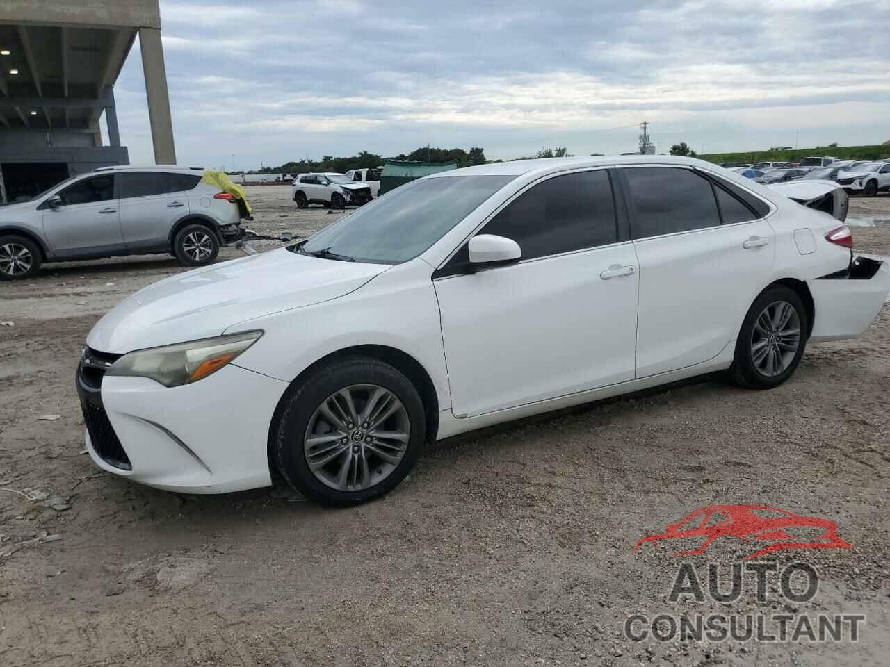 TOYOTA CAMRY 2016 - 4T1BF1FK9GU134140