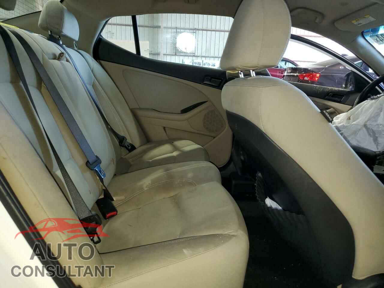 KIA OPTIMA 2013 - KNAGM4A75D5402303