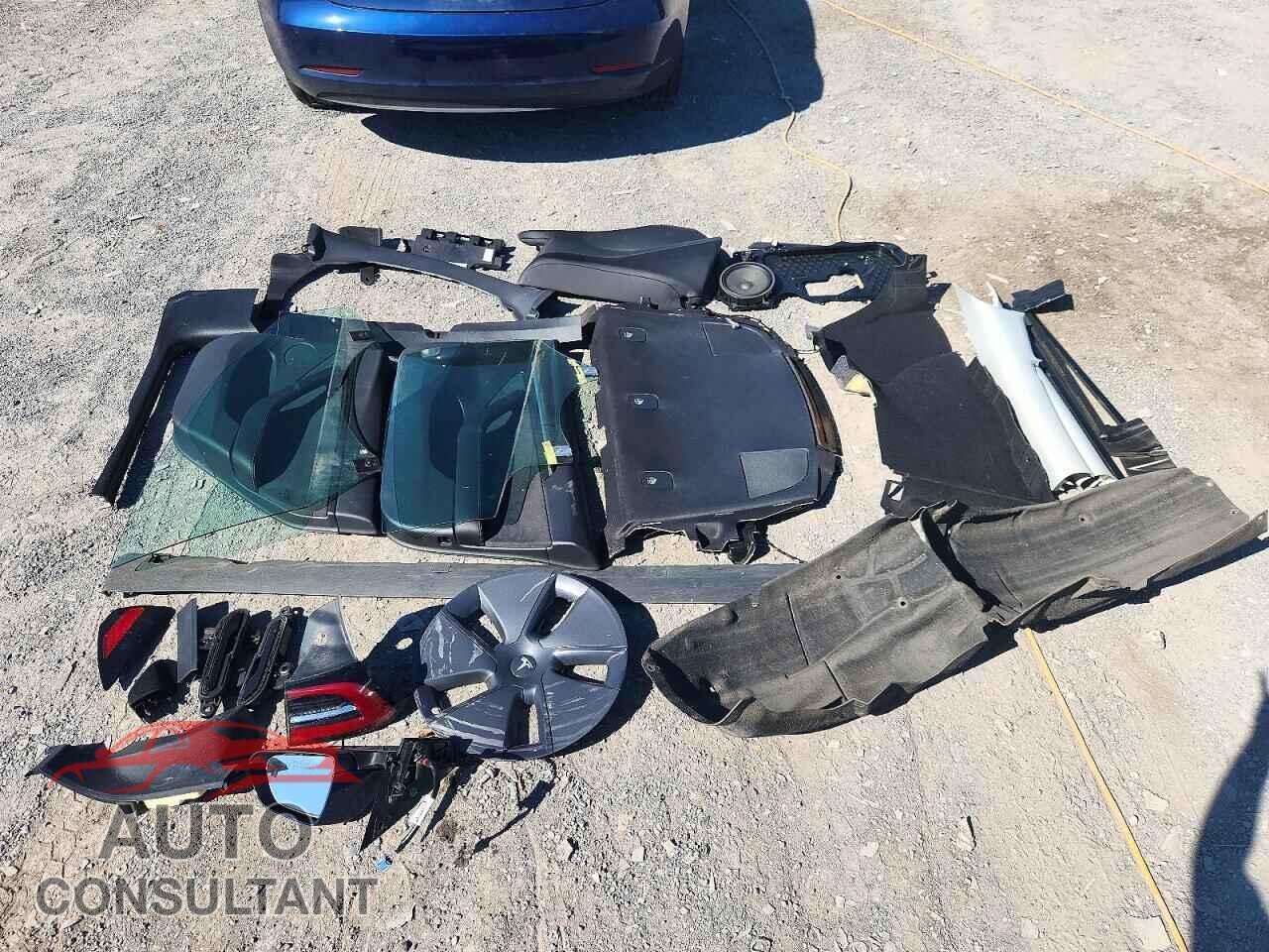 TESLA MODEL 3 2022 - 5YJ3E1EA2NF168253