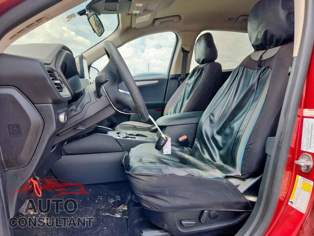 FORD ESCAPE 2020 - 1FMCU0G60LUA32337