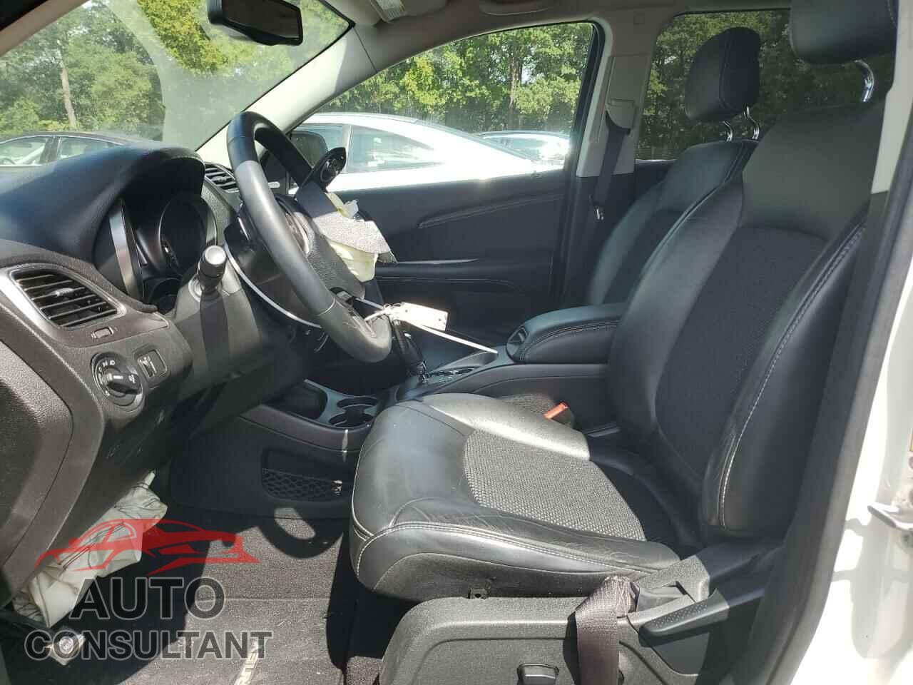 DODGE JOURNEY 2017 - 3C4PDCGG4HT677073