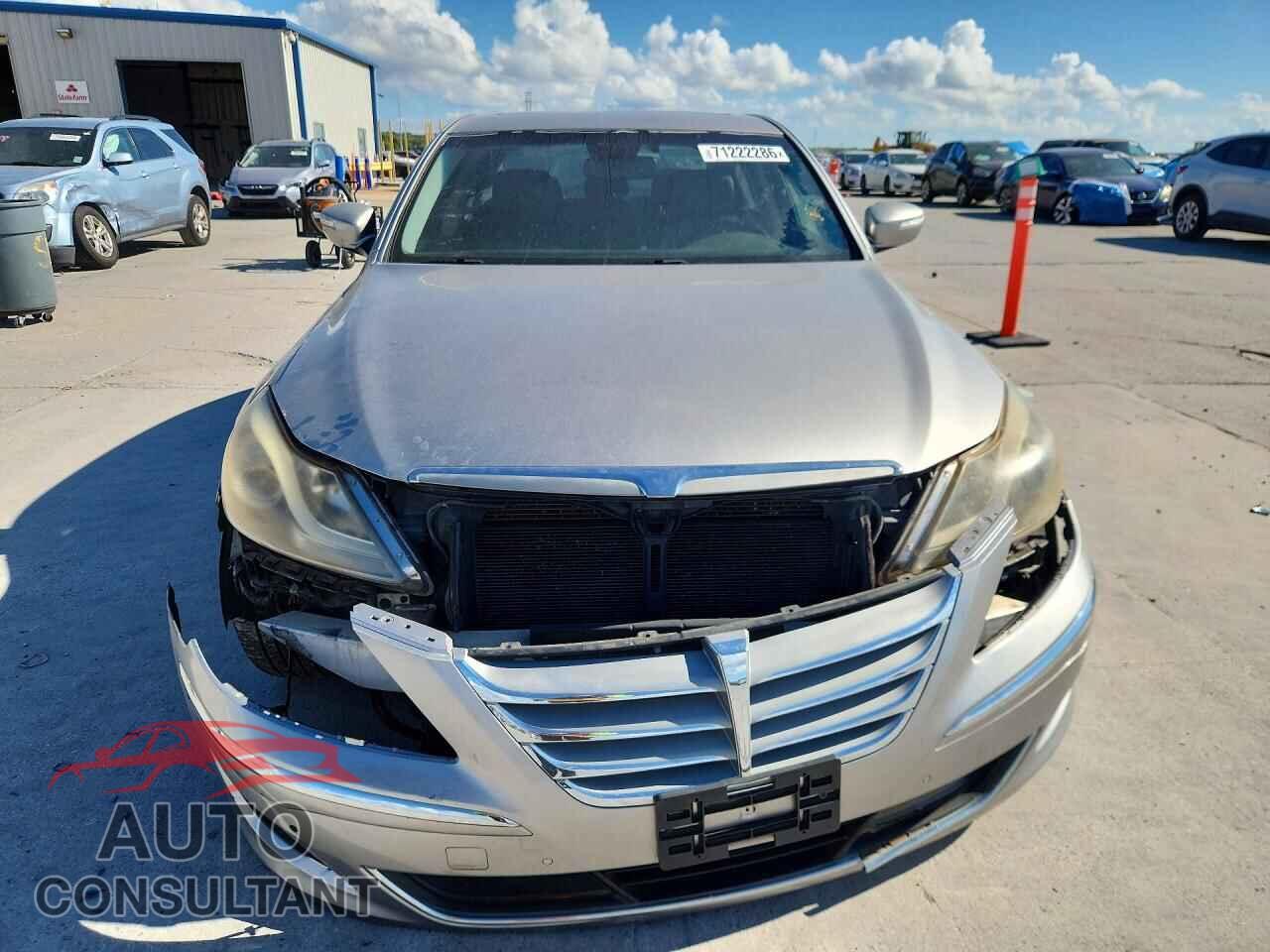 HYUNDAI GENESIS 2012 - KMHGC4DH7CU158101