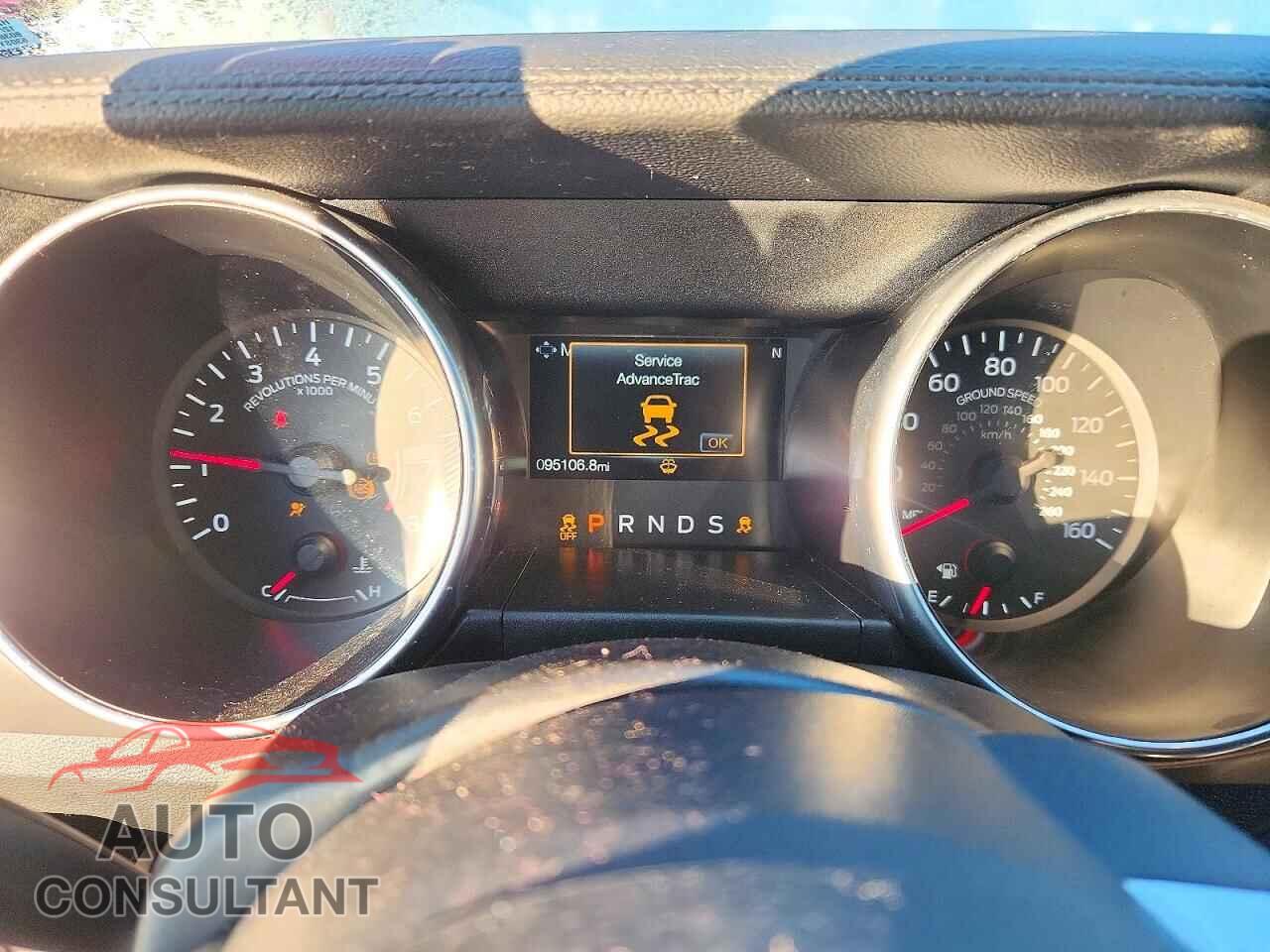 FORD MUSTANG 2018 - 1FA6P8TH2J5174149