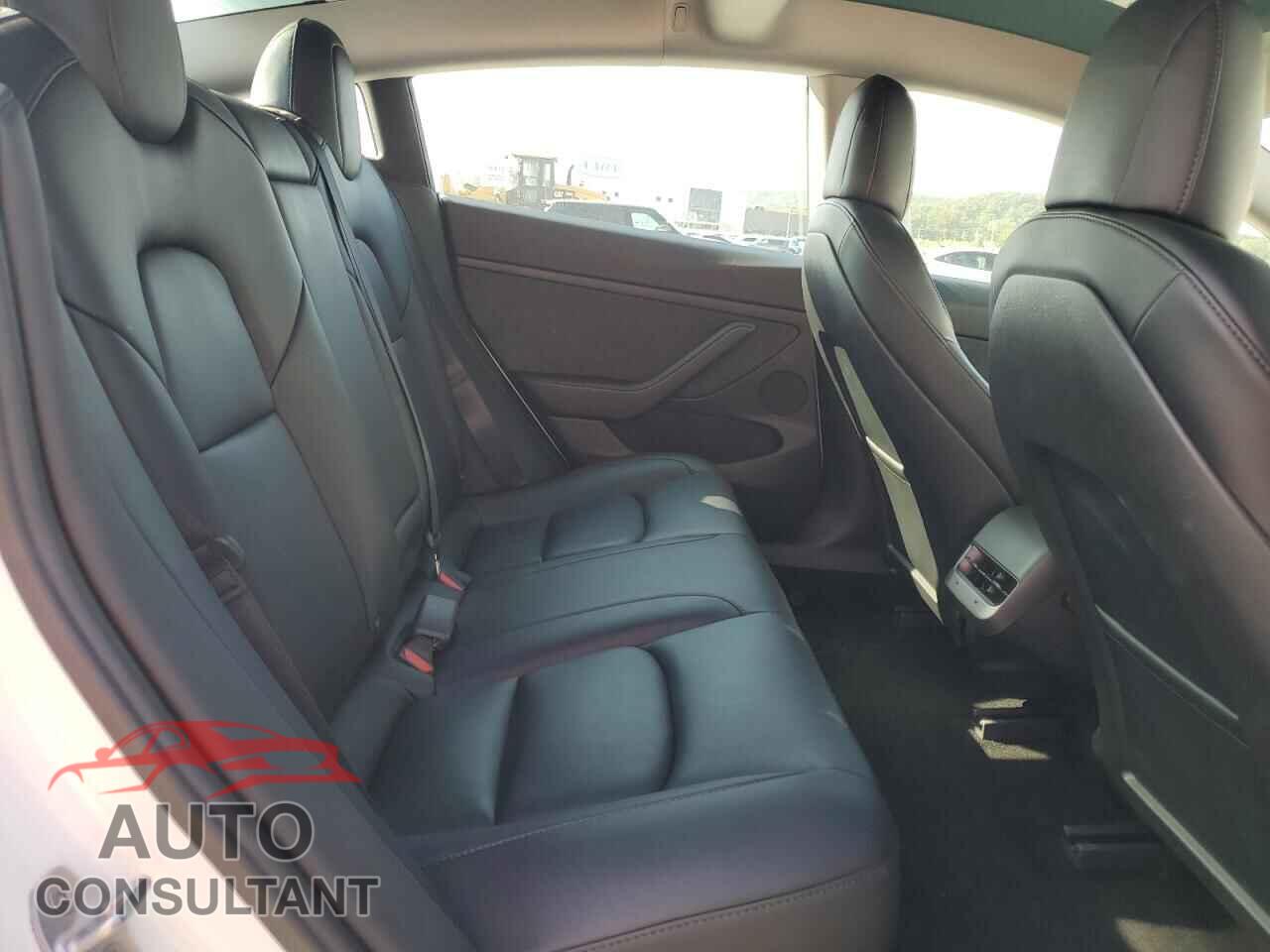 TESLA MODEL 3 2021 - 5YJ3E1EA1MF098212