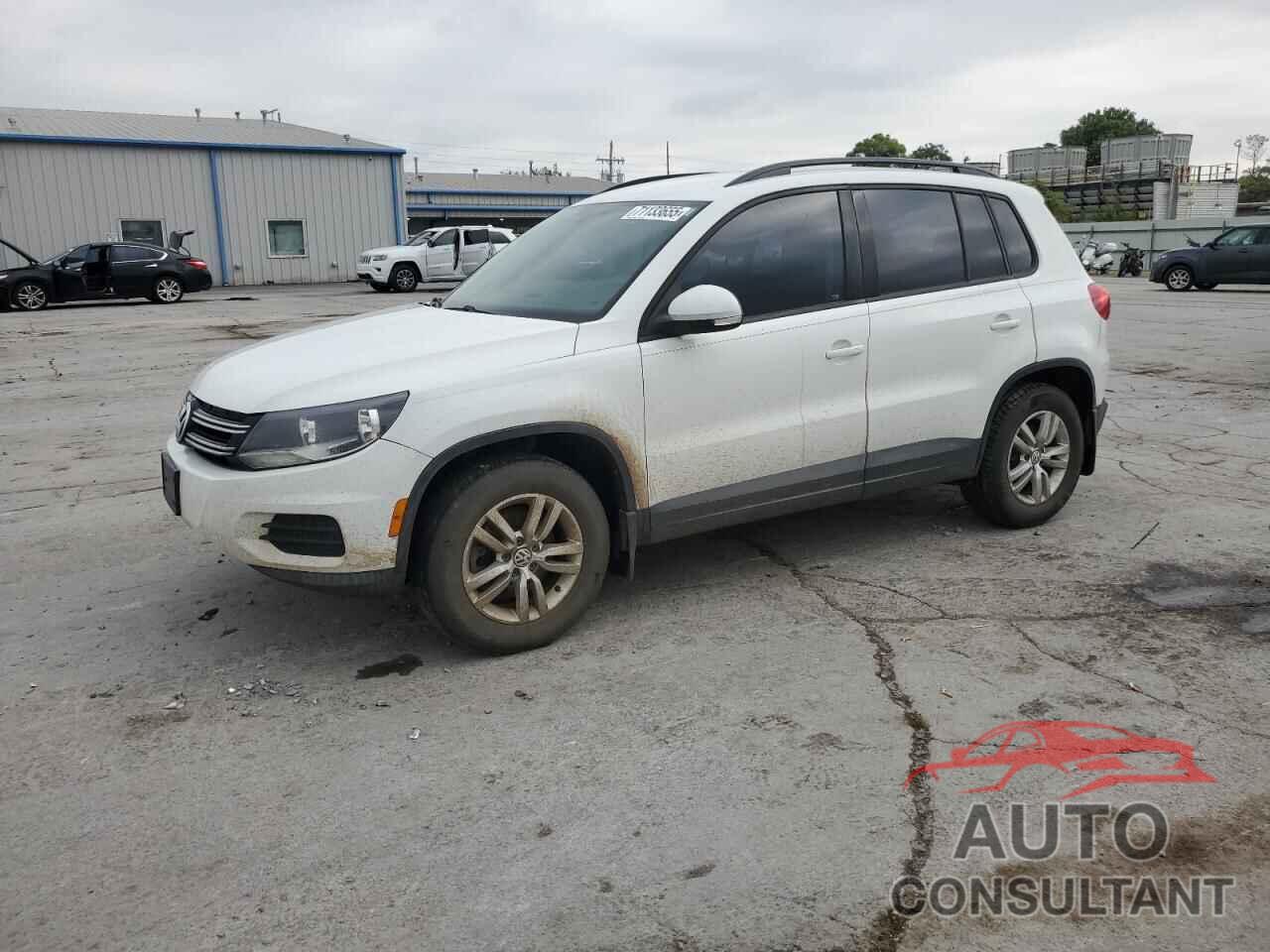 VOLKSWAGEN TIGUAN 2016 - WVGBV7AX3GW019305