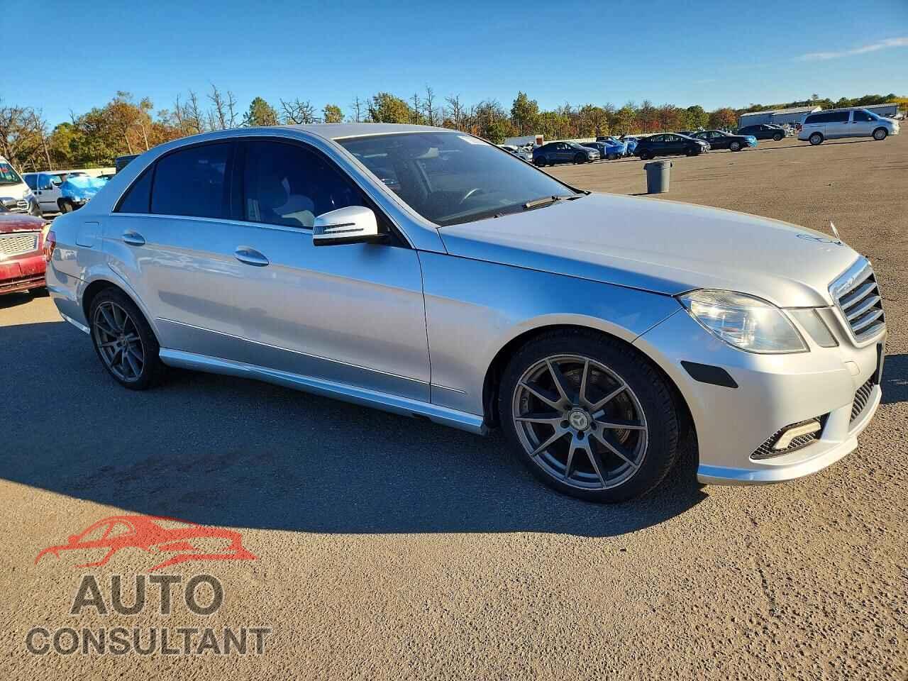 MERCEDES-BENZ E-CLASS 2011 - WDDHF8HB9BA292773