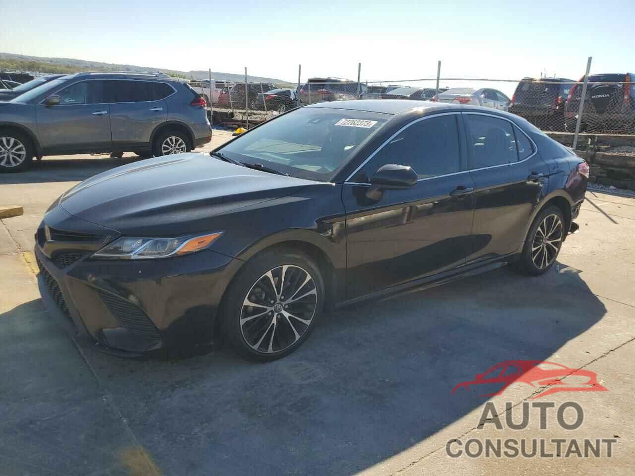TOYOTA CAMRY 2018 - 4T1B11HK6JU025041