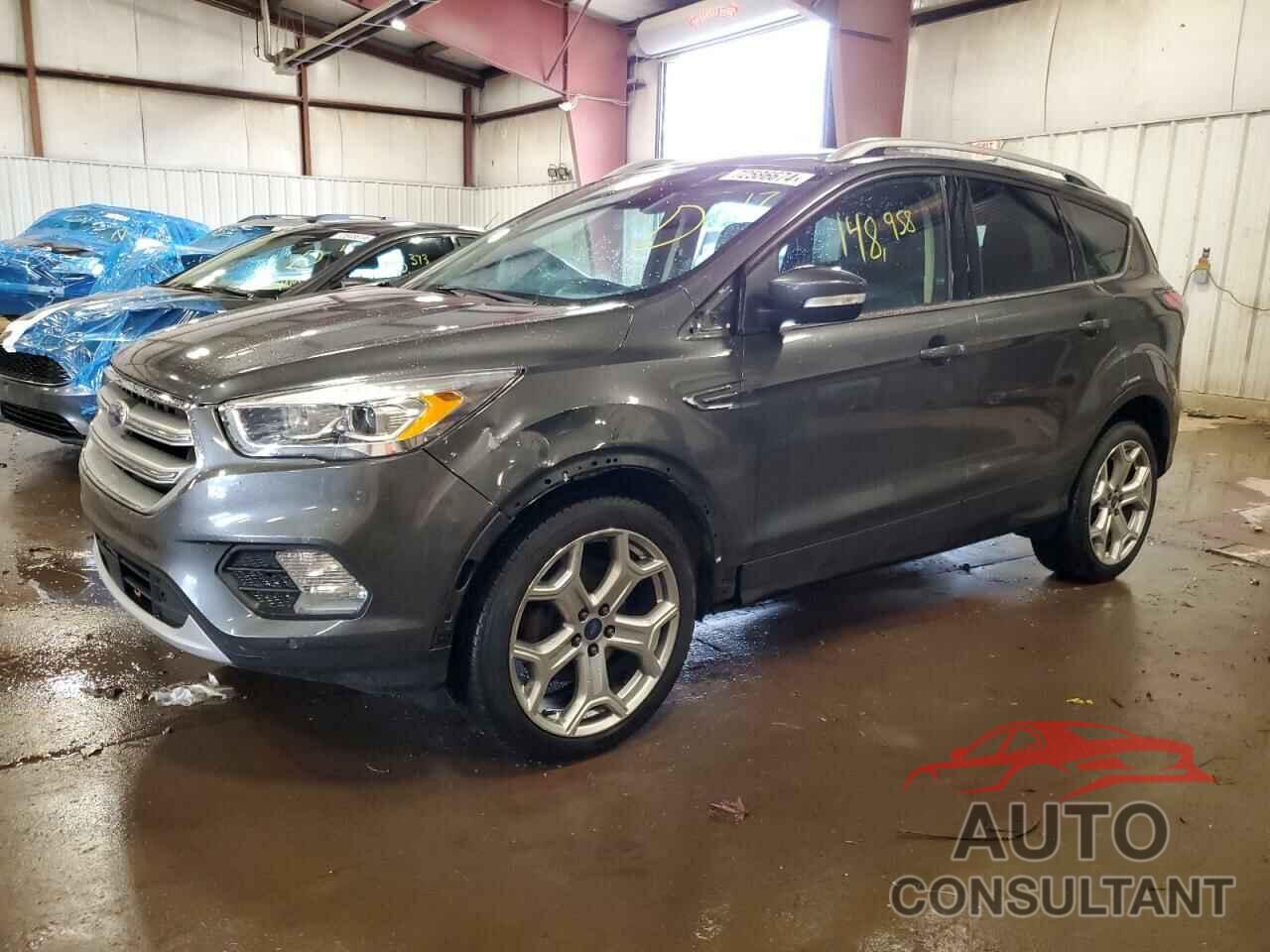 FORD ESCAPE 2017 - 1FMCU0JD1HUA92903