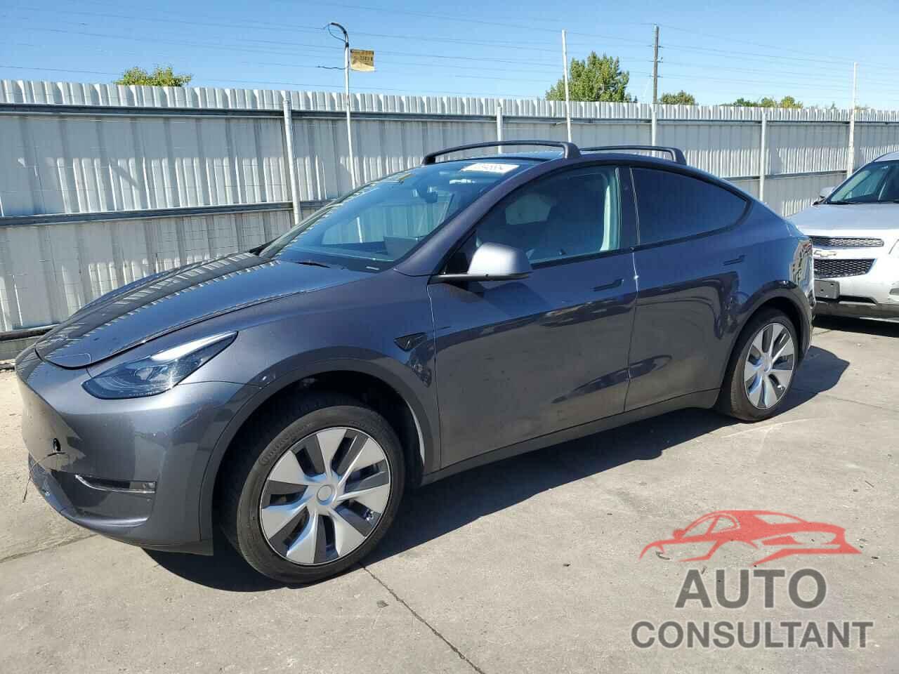 TESLA MODEL Y 2023 - 7SAYGDEE7PF856100