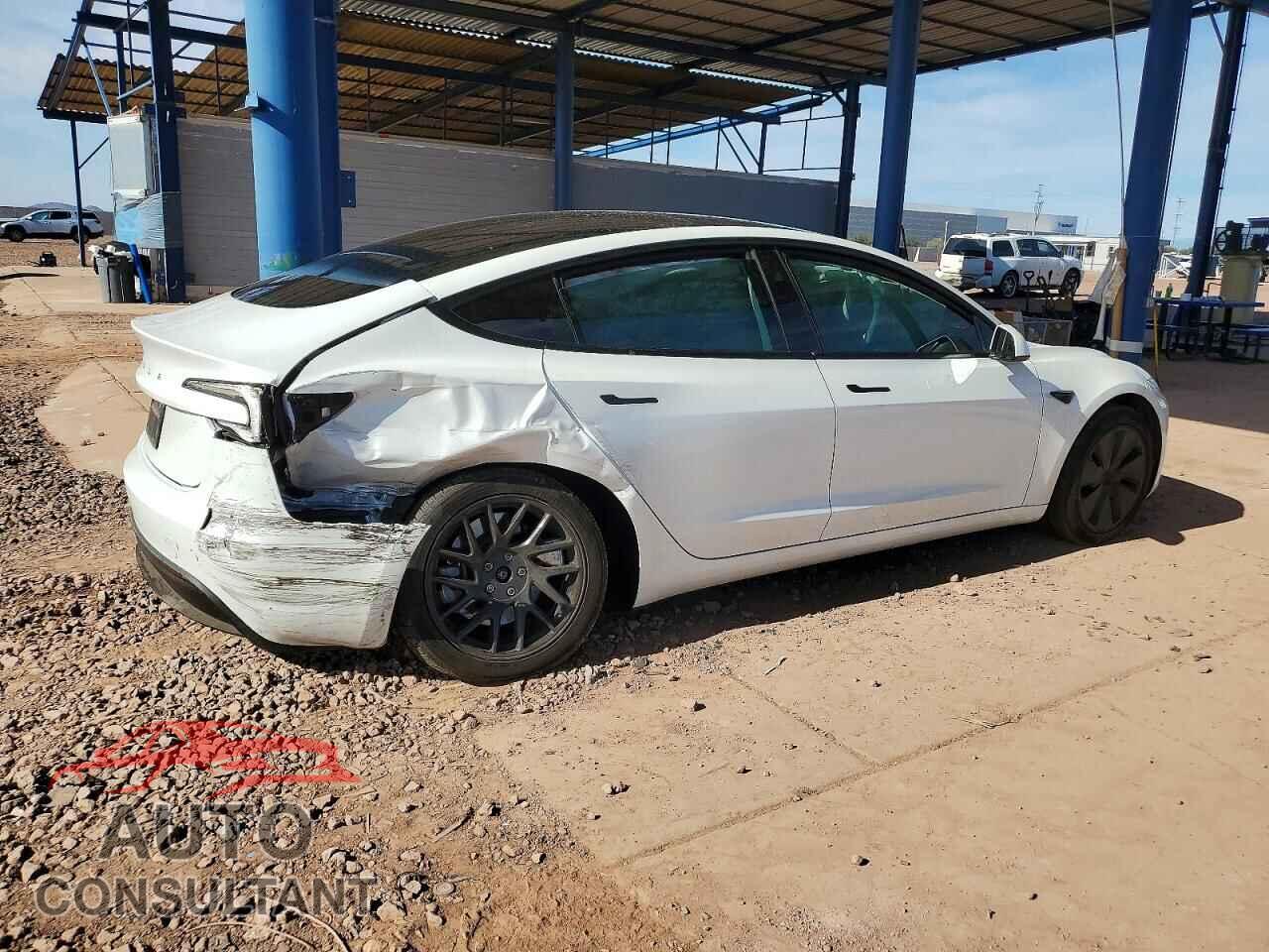 TESLA MODEL 3 2024 - 5YJ3E1EA5RF740664