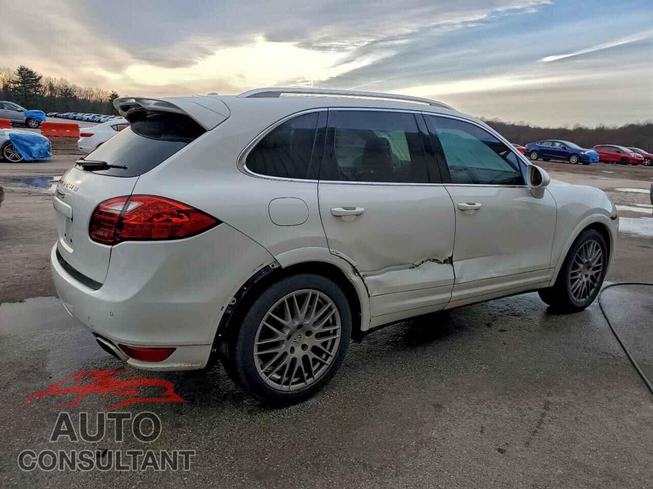 PORSCHE CAYENNE 2012 - WP1AB2A28CLA51676