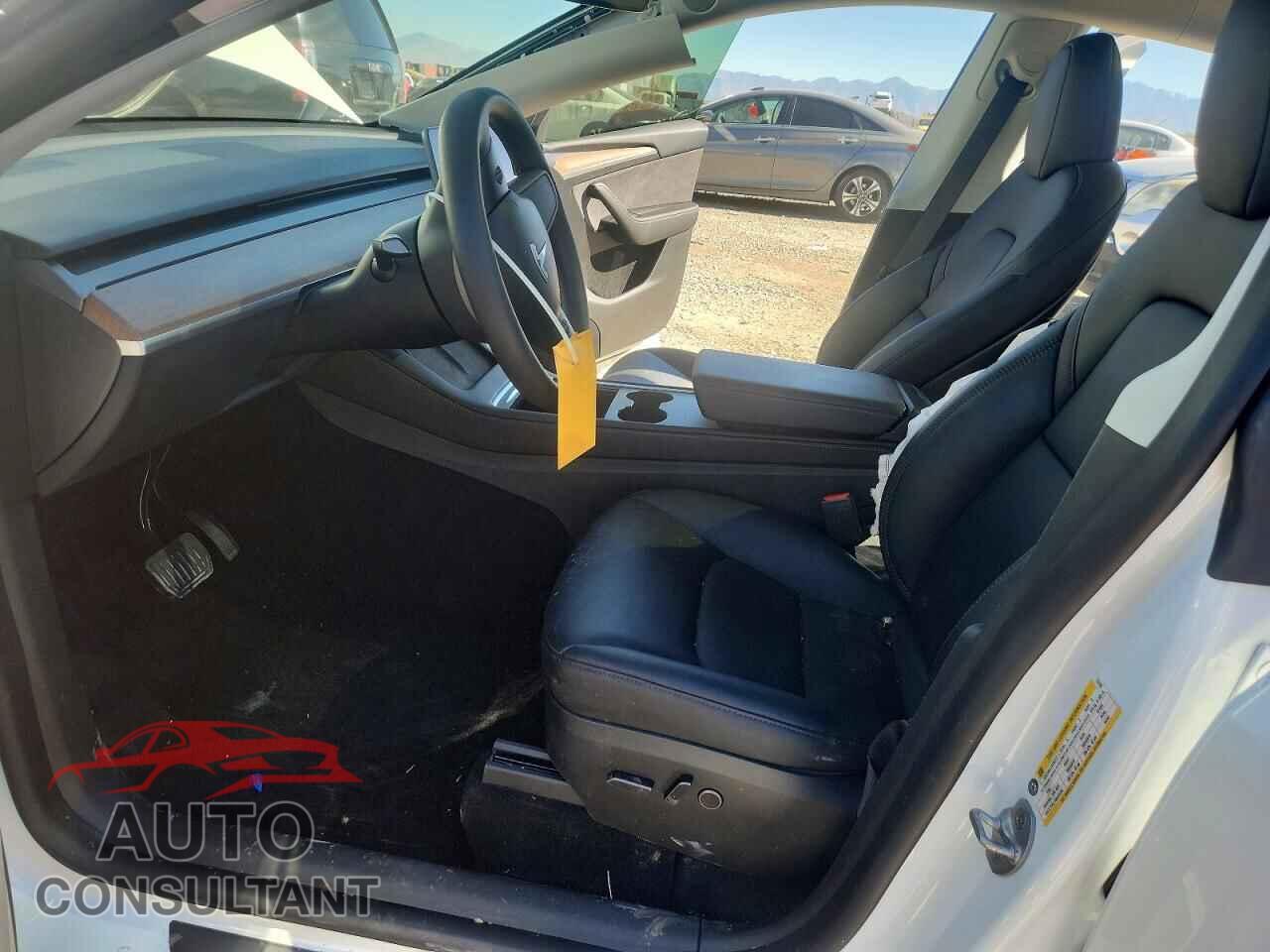 TESLA MODEL Y 2023 - 7SAYGDEE4PF712195