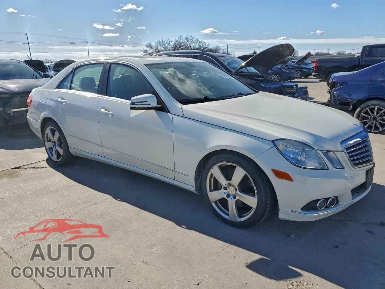 MERCEDES-BENZ E-CLASS 2011 - WDDHF5GB2BA297815
