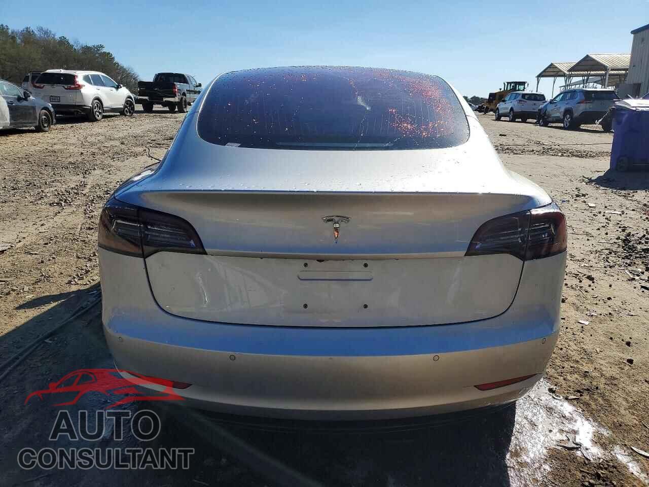TESLA MODEL 3 2018 - 5YJ3E1EA3JF048519